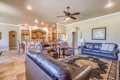 124 Layton Way, Georgetown, TX 78633 - Photo 9