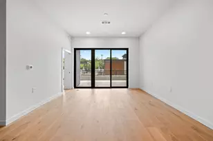 2209 S 1st St, Austin, TX 78704 - Photo 9