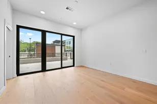 2209 S 1st St, Austin, TX 78704 - Photo 9