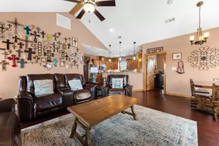 935 Hwy 21 E, Paige, TX 78602 - Photo 7
