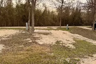 270 Hidden Path, Lockhart, TX 78644 - Photo 15