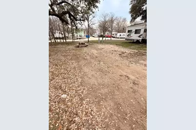 270 Hidden Path, Lockhart, TX 78644 - Photo 11