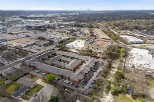 7920 Rockwood Ln, Austin, TX 78757 - Photo 27