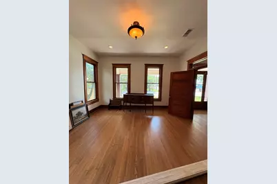 105 S Cedar Street, Luling, TX 78648 - Photo 7