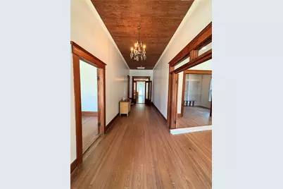 105 S Cedar Street, Luling, TX 78648 - Photo 3