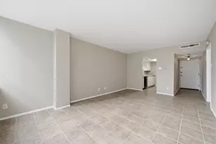 1800 Lavaca St, Austin, TX 78701 - Photo 5