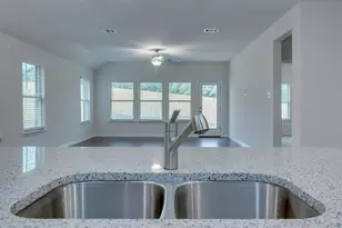 1104 Ridge Runner Dr, Georgetown, TX 78628 - Photo 5