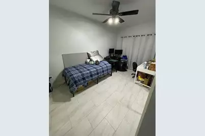 806 W 24th Street #116, Austin, TX 78705 - Photo 5