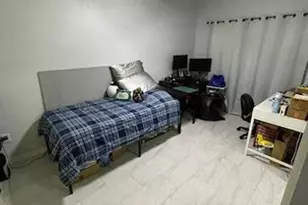 806 W 24th St, Austin, TX 78705 - Photo 5