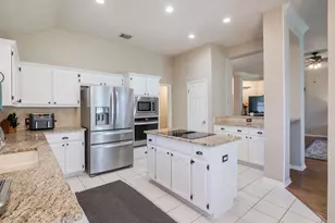 16106 W Dorman Dr, Austin, TX 78717 - Photo 13