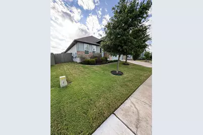 16609 Sumptuous Drive, Manor, TX 78653 - Photo 3