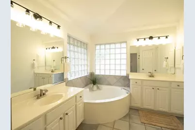 1733 Chasewood Drive, Austin, TX 78727 - Photo 25