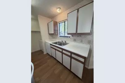 728 W San Antonio Street #104 A, Lockhart, TX 78644 - Photo 5