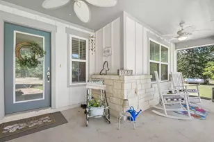 596 Pleasant Grove Loop, Elgin, TX 78621 - Photo 3