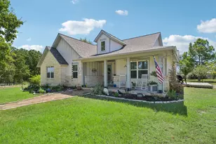 596 Pleasant Grove Loop, Elgin, TX 78621 - Photo 1