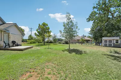 596 Pleasant Grove Loop, Elgin, TX 78621 - Photo 33