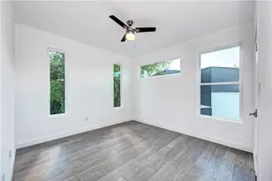6111 Begonia Cir, Austin, TX 78741 - Photo 17