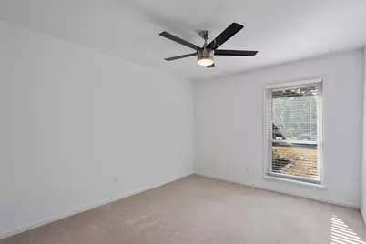 9404 Meadow Vale, Austin, TX 78758 - Photo 19