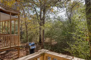 123 Bowie Trail, Luling, TX 78648 - Photo 17