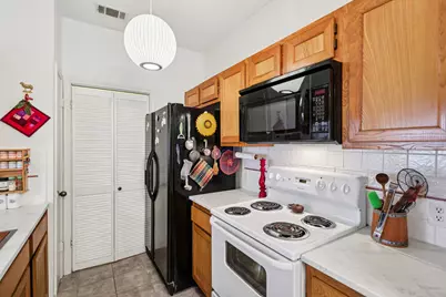 802 S 1st Street #121, Austin, TX 78704 - Photo 5