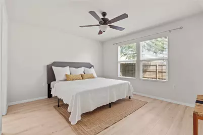 5713 Knoll Pines Pass, Austin, TX 78724 - Photo 5