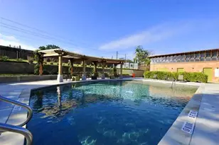 2013 Tramson Dr, Austin, TX 78741 - Photo 17