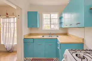 1402 Ashwood Rd, Austin, TX 78722 - Photo 25