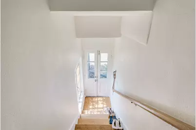 1402 Ashwood Road, Austin, TX 78722 - Photo 21