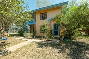 1402 Ashwood Rd, Austin, TX 78722 - Photo 1