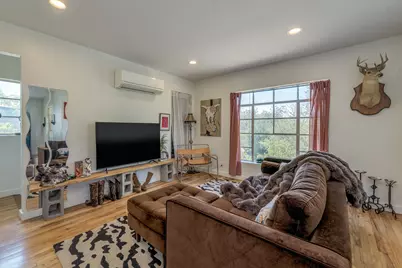 1402 Ashwood Road, Austin, TX 78722 - Photo 9