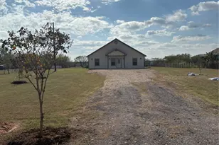 141 Everest Cove, Dale, TX 78616 - Photo 1