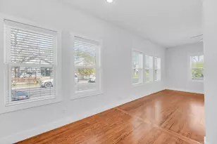 615 W 33rd St, Austin, TX 78705 - Photo 35