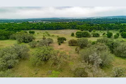 7866 County Road 404, Spicewood, TX 78669 - Photo 3