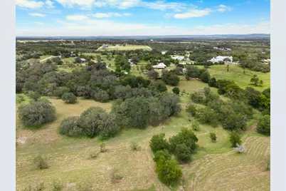 7866 County Road 404, Spicewood, TX 78669 - Photo 17