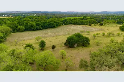7866 County Road 404, Spicewood, TX 78669 - Photo 7