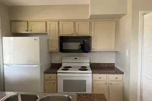 512 Lenora Dr, Taylor, TX 76574 - Photo 5