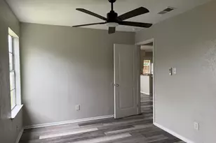 512 Lenora Dr, Taylor, TX 76574 - Photo 9