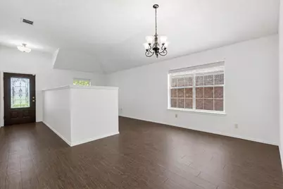 9005 Marthas Drive, Austin, TX 78717 - Photo 5