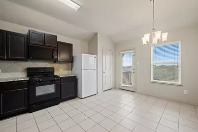 172 Lake Glen, San Marcos, TX 78666 - Photo 5
