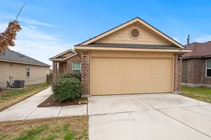 172 Lake Gln, San Marcos, TX 78666 - Photo 1