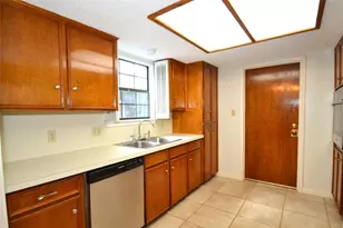 8833 Tallwood Dr, Austin, TX 78759 - Photo 7