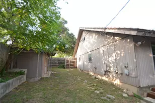 8833 Tallwood Dr, Austin, TX 78759 - Photo 31