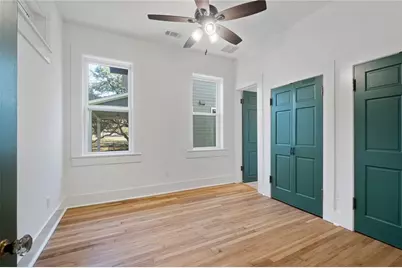 702 W Gibson Street, Austin, TX 78704 - Photo 21