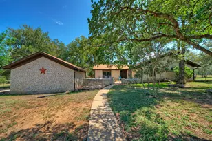 2300 Robin Rd, Manchaca, TX 78652 - Photo 3