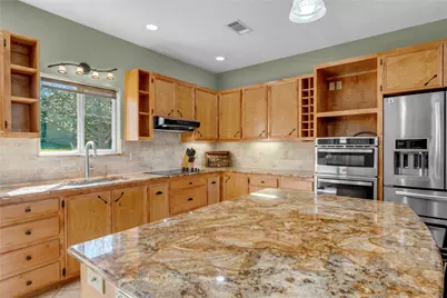 1108 S Lakeside Drive, Burnet, TX 78611 - Photo 5