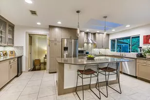 7101 Sungate Dr, Austin, TX 78731 - Photo 9