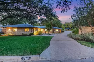 7101 Sungate Dr, Austin, TX 78731 - Photo 1