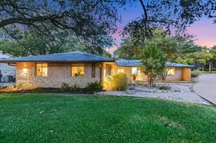 7101 Sungate Dr, Austin, TX 78731 - Photo 3