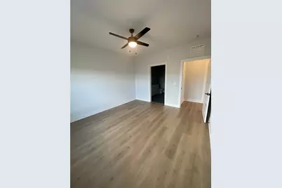 2500 W Longview Street #400, Austin, TX 78705 - Photo 5
