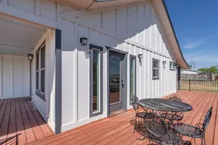 300-A Herrin St, Coupland, TX 78615 - Photo 33